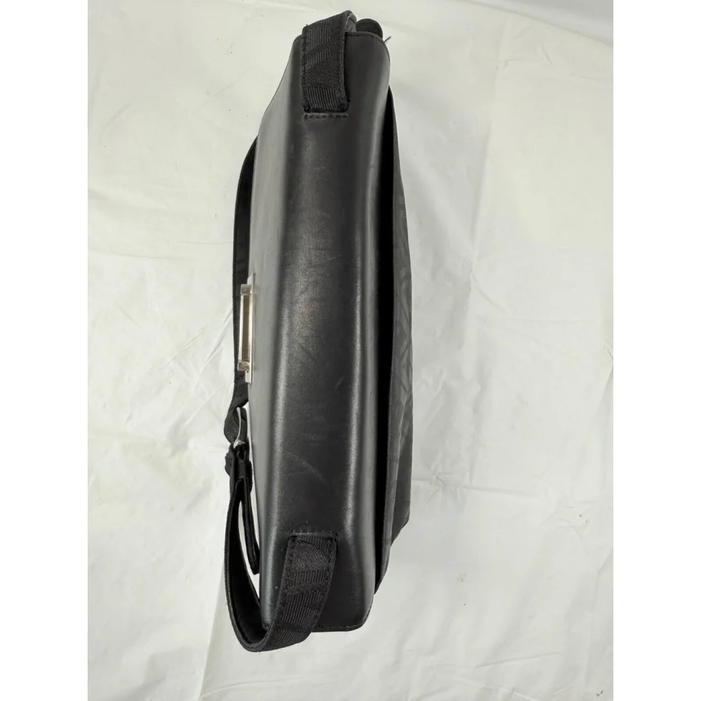 Adrienne Vittadini designer purse, shoulder bag handbag black